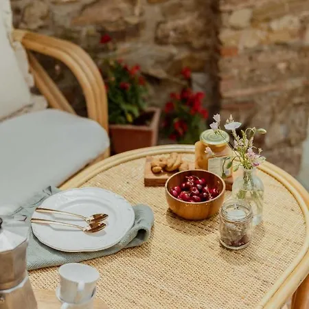 Immersa Nel Giardino Emozionale Della Gualda Vecchia, All'aperto Esclusiva A Pagamento 4*