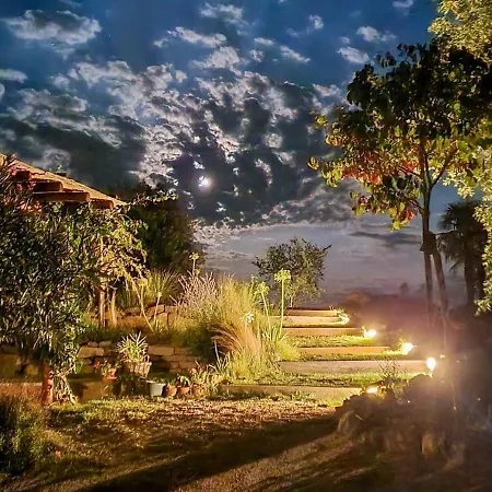 Guest house La Gualda Vecchia: With Emotional Garden And Exclusive Outdoor
