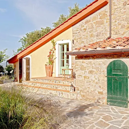 La Gualda Vecchia: With Emotional Garden And Exclusive Outdoor Guest house