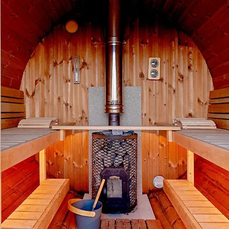 Immersa Nel Giardino Emozionale Della Gualda Vecchia, All'aperto Esclusiva A Pagamento 4*