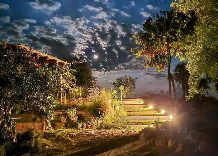 Penzion Immersa Nel Giardino Emozionale Della Gualda Vecchia, All'aperto Esclusiva A Pagamento